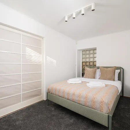 Zurawia Spacious By Bookinghost * Warsaw