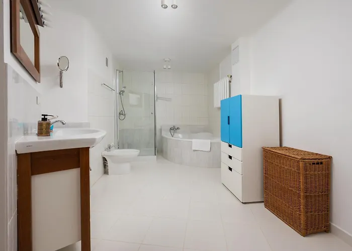 Zurawia Spacious By Bookinghost Warsaw