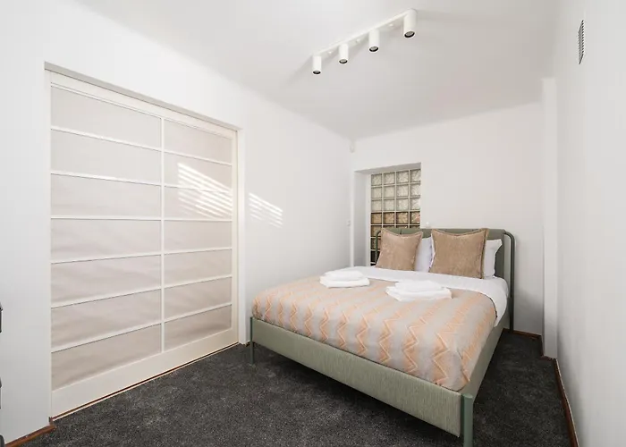 Zurawia Spacious By Bookinghost * Warsaw