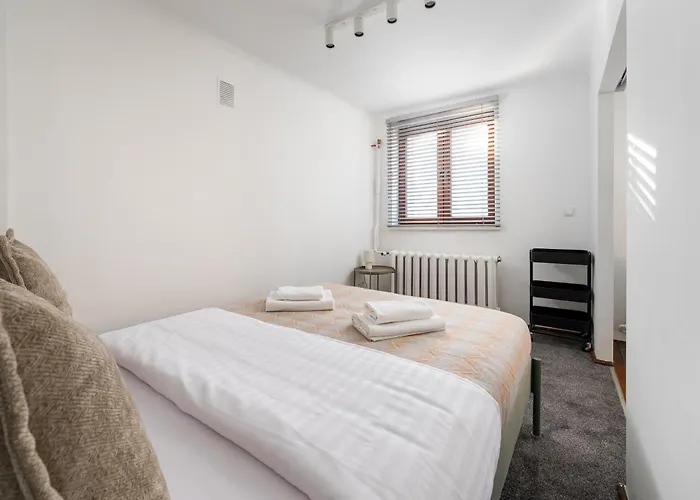 Zurawia Spacious By Bookinghost Apartmán Varšava